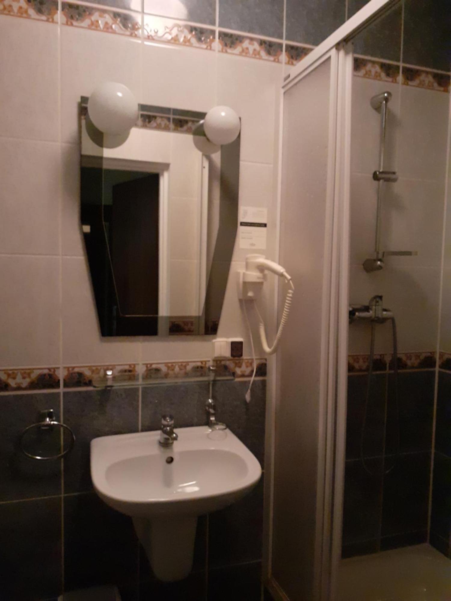 Savoy Bed & Breakfast Spala Phòng bức ảnh